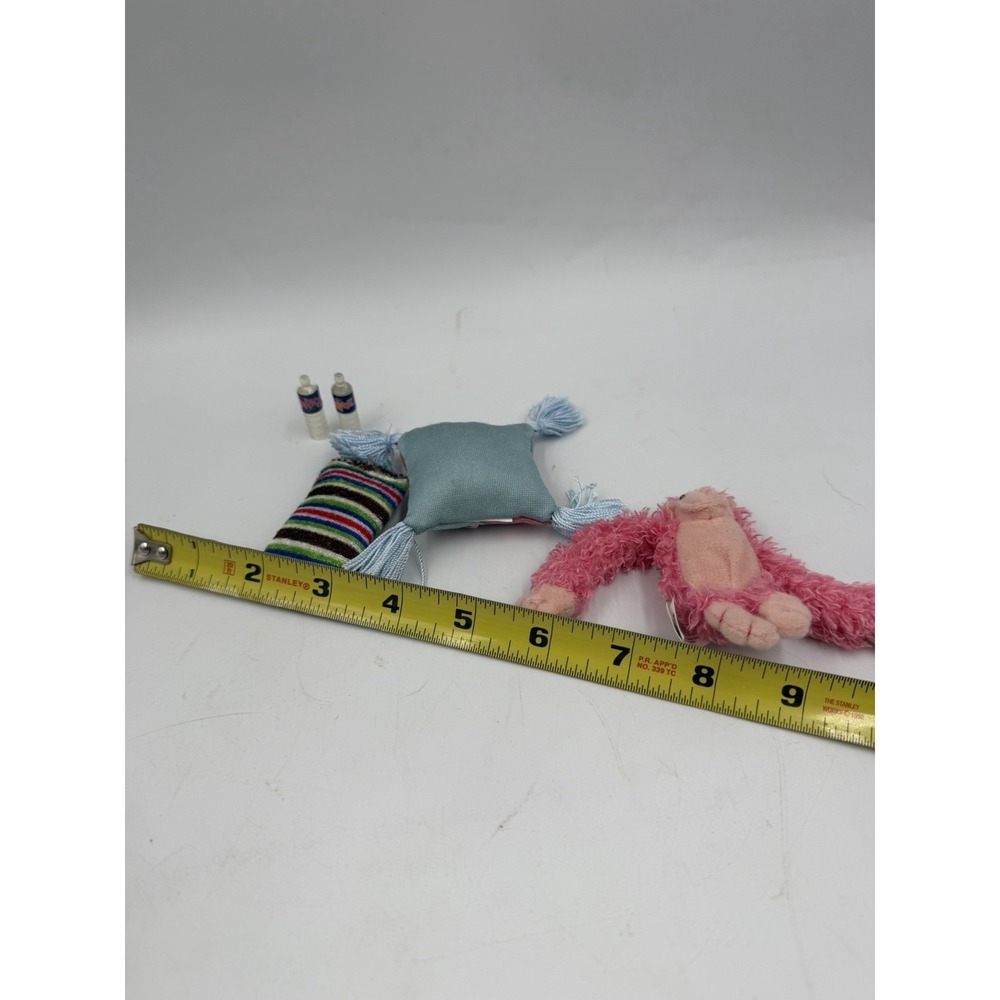 SLUMBER PARTY MEYGAN Pink Plush Monkey for Bratz Doll, Water Bottles, & Pillows - Picture 8 of 8